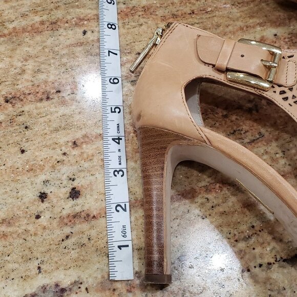 Louise et Cie sz 9 B open toe weave leather, adjustable heels gold access - Picture 6 of 12